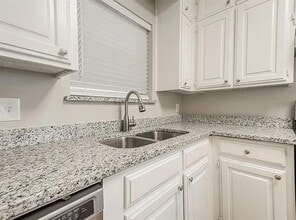 520 Pecan Acres Ct in Arlington, TX - Building Photo - Building Photo