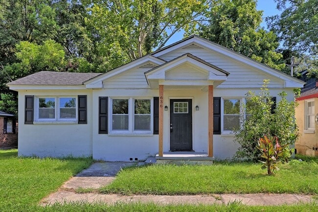 636 W 48th St in Savannah, GA - Foto de edificio - Building Photo