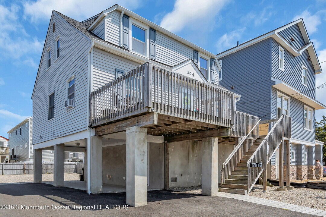 304 Sampson Ave in Seaside Heights, NJ - Building Photo