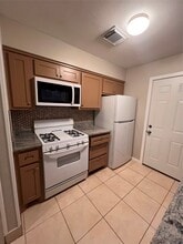 319 Bellmar Dr in Houston, TX - Building Photo - Building Photo