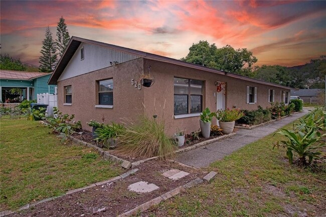 property at 520 5th Ave SW