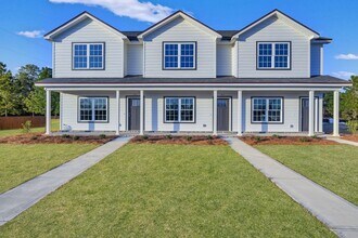 102 Skye Dr in Statesboro, GA - Building Photo - Building Photo