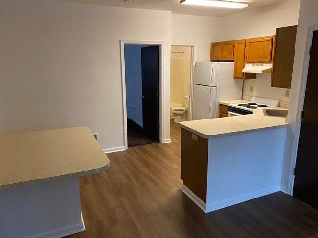 605 N Broom St, Unit 605 Broom Apt 1