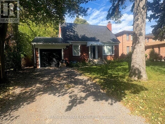 property at 18 Woodward Ave