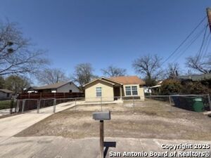 1147 Keats St in San Antonio, TX - Building Photo
