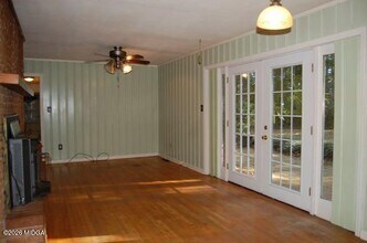 942 Dogwood Cir in Macon, GA - Building Photo - Building Photo