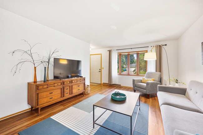 property at 2728 Florann Dr