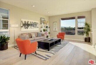 2581 Arvia St in Los Angeles, CA - Building Photo - Building Photo