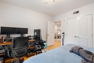 291 D St, Unit 3 in Boston, MA - Building Photo - Building Photo