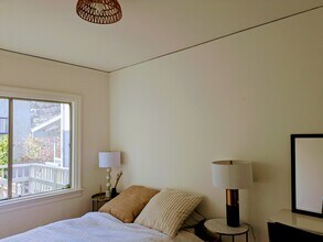 708 Cornell Ave in Albany, CA - Foto de edificio - Building Photo