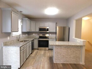 102 Zephyr Ln in Winchester, VA - Building Photo - Building Photo