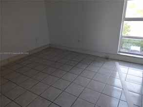 4713 NW 7th St in Miami, FL - Building Photo - Building Photo