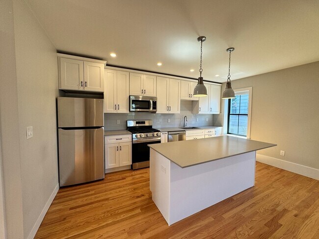 property at 3 Bartlett St