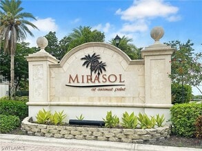 23400 Alamanda Dr in Bonita Springs, FL - Building Photo - Building Photo