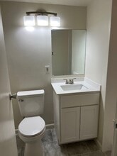 Hollow Run Apartments in Havertown, PA - Building Photo - Building Photo