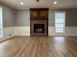 4483 Wesley Way in Austell, GA - Building Photo - Building Photo