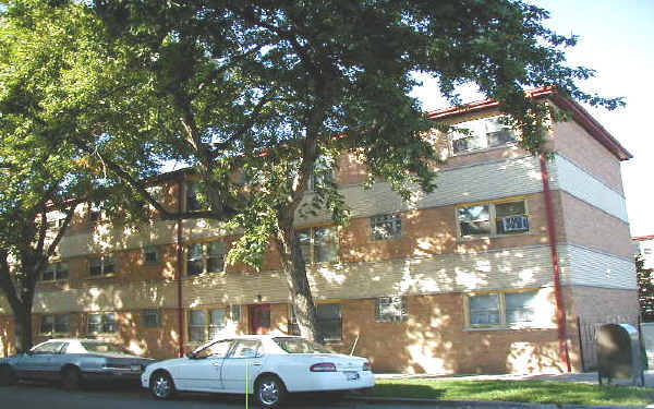 7900 S Paxton Ave in Chicago, IL - Building Photo - Building Photo