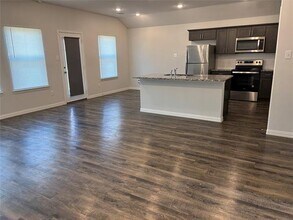 2006 Yale St in Farmersville, TX - Building Photo - Building Photo