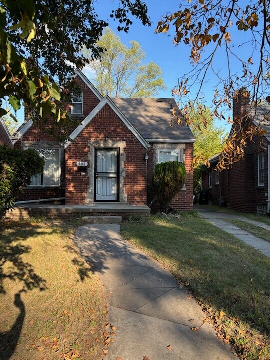 19466 St Marys St in Detroit, MI - Building Photo