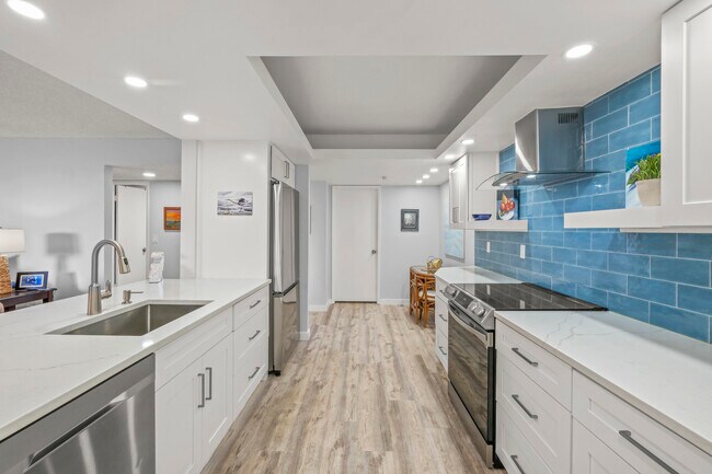 property at 2455 Lindell Blvd