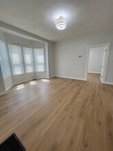 27 Clement St, Unit #1 in Malden, MA - Building Photo - Building Photo