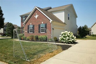 7830 Wedgetail Drive in Zionsville, IN - Foto de edificio - Building Photo