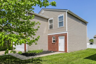 708 Adagio Dr in Greenwood, IN - Building Photo - Building Photo