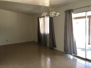 2813 N Evergreen St in Chandler, AZ - Building Photo - Building Photo