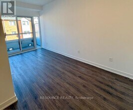 4569 Kingston Rd in Toronto, ON - Building Photo - Building Photo