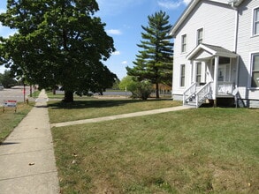 306 E Main St in Ottawa, IL - Building Photo - Building Photo