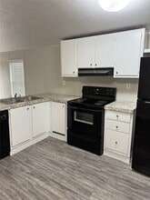 211 Antilles Dr in Pointblank, TX - Building Photo - Building Photo