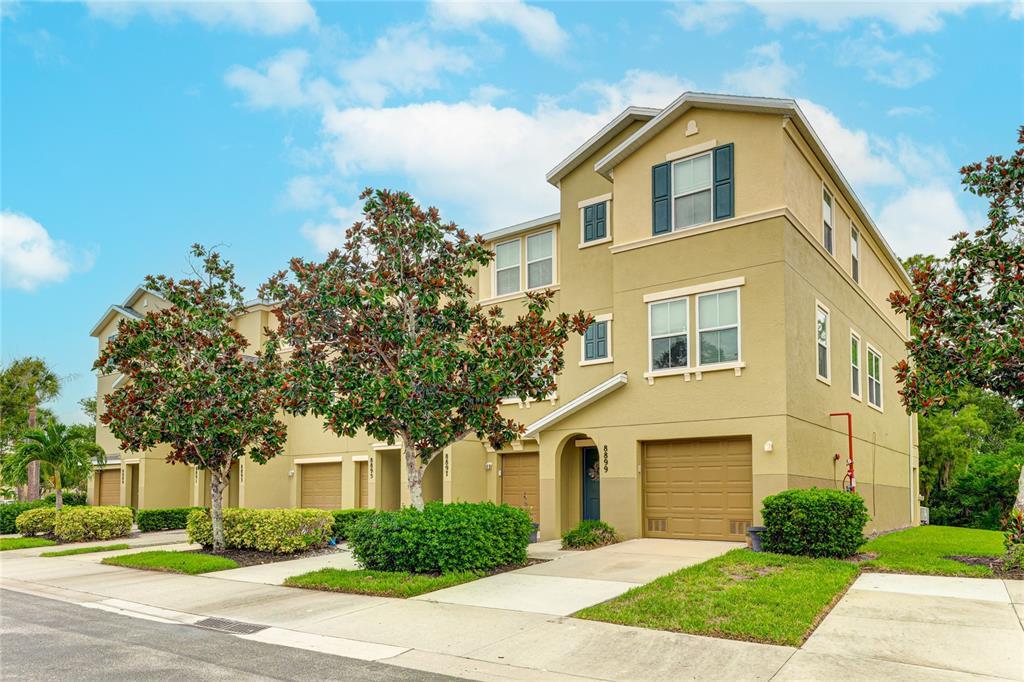 8897 White Sage Loop in Lakewood Ranch, FL - Building Photo