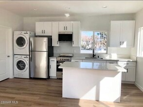 14083 La Rue St in San Fernando, CA - Building Photo - Building Photo