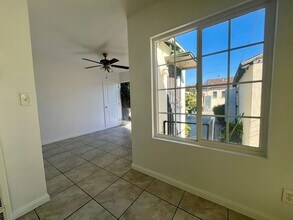 10523 Mansel Ave in Inglewood, CA - Building Photo - Building Photo