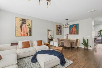 2504 S Calumet Ave in Chicago, IL - Building Photo - Building Photo