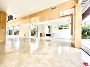 716 Brooks Ave in Los Angeles, CA - Building Photo - Building Photo