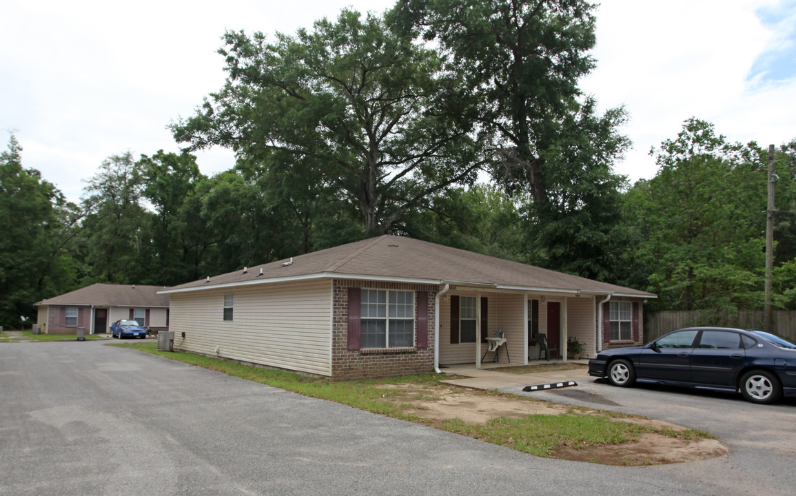 8430-8436 Caminitti Ln in Pensacola, FL - Building Photo