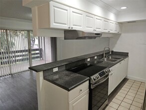 5320 NE 6th Ave in Fort Lauderdale, FL - Building Photo - Building Photo