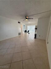 7035 Cedarhurst Dr in Ft. Myers, FL - Building Photo - Building Photo