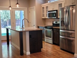 608 W Laughton Dr in Meridian, ID - Building Photo - Building Photo