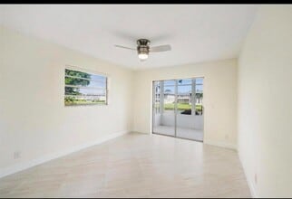 401 Monaco Way, Unit 401 in Delray Beach, FL - Building Photo - Building Photo