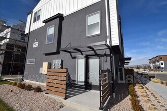 4479 S 500 E in Millcreek, UT - Building Photo - Building Photo