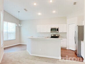 15821 Pine Lily Ct in Clermont, FL - Foto de edificio - Building Photo