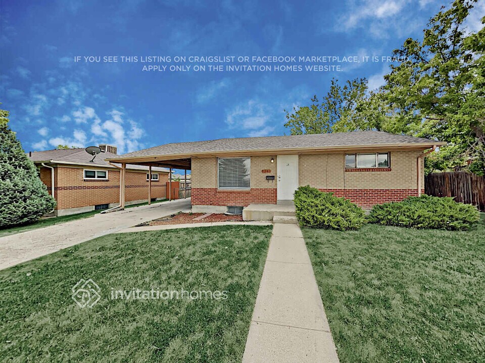 7361 Quivas St in Denver, CO - Building Photo