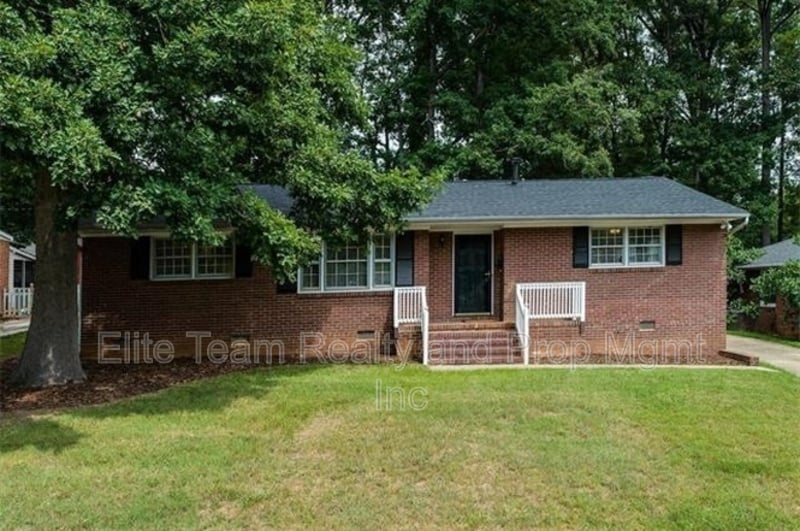 513 Webster Pl in Charlotte, NC - Building Photo