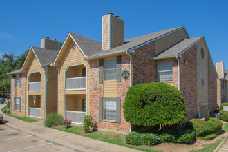 Skyler in Irving, TX - Foto de edificio - Building Photo