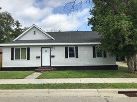 603 12 St NW, Unit A1 in Bemidji, MN - Building Photo