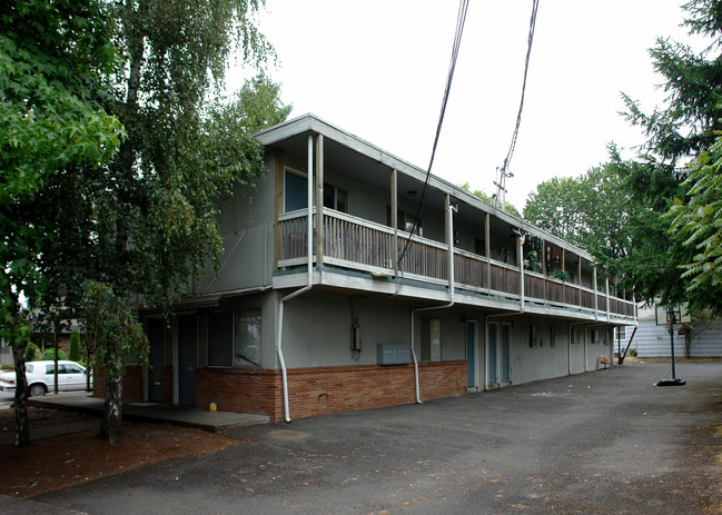 253 Mill St in Springfield, OR - Building Photo - Building Photo