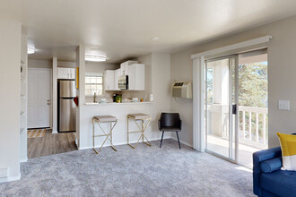 The Arbors at Sweetgrass in Fort Collins, CO - Building Photo - Interior Photo