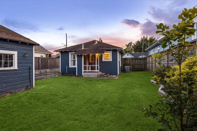 property at 912 Kern St